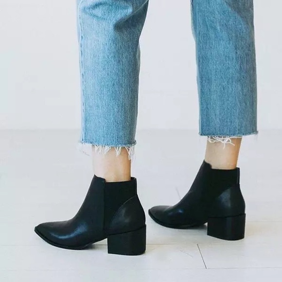 Chinese Laundry Finn Booties - Picture 3 of 11